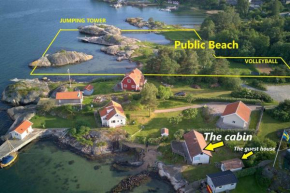 Cabin at the sea close to public beach with a jumpingtower, Höviksnäs